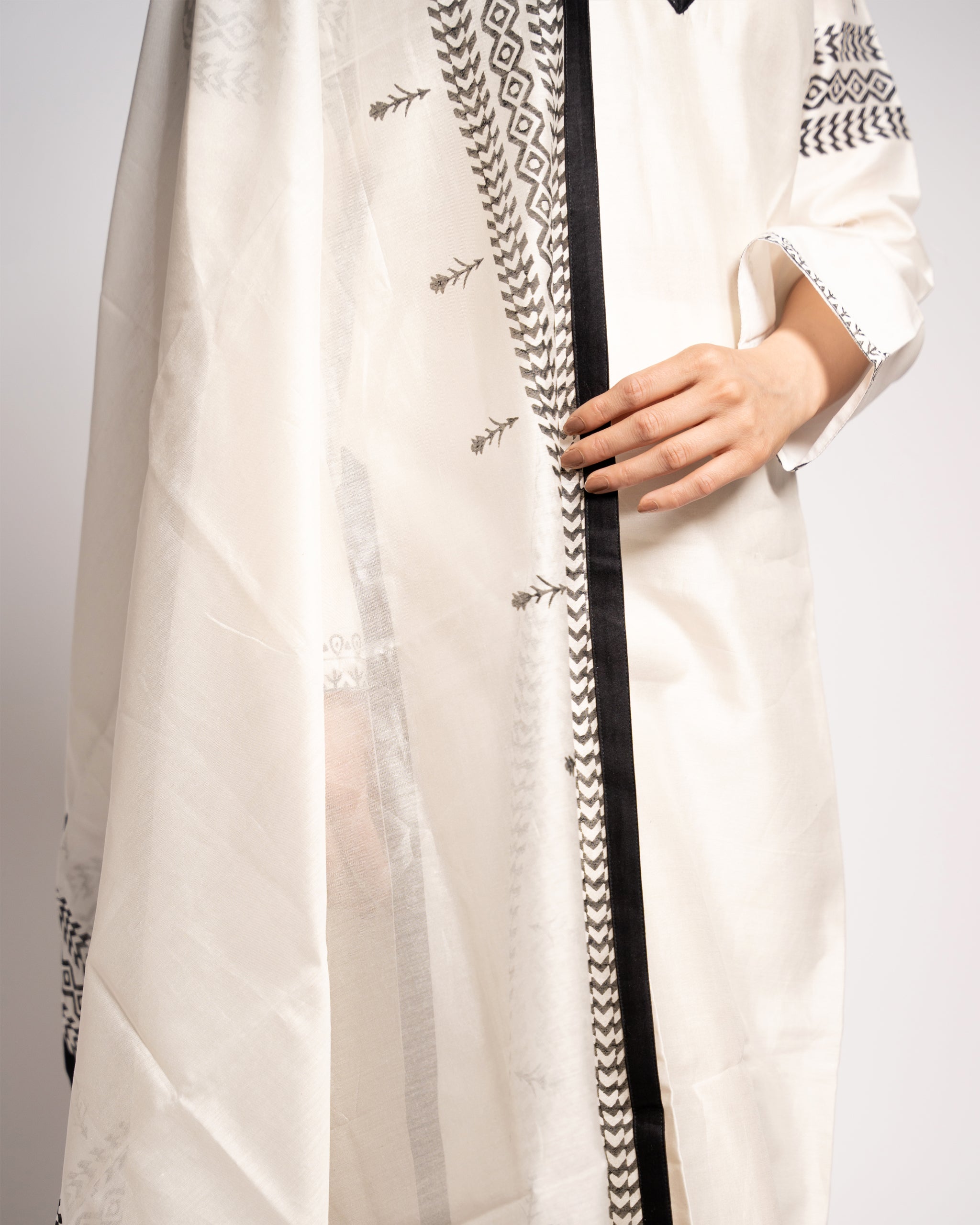 White Chanderi Kurta Set with Lace Trim