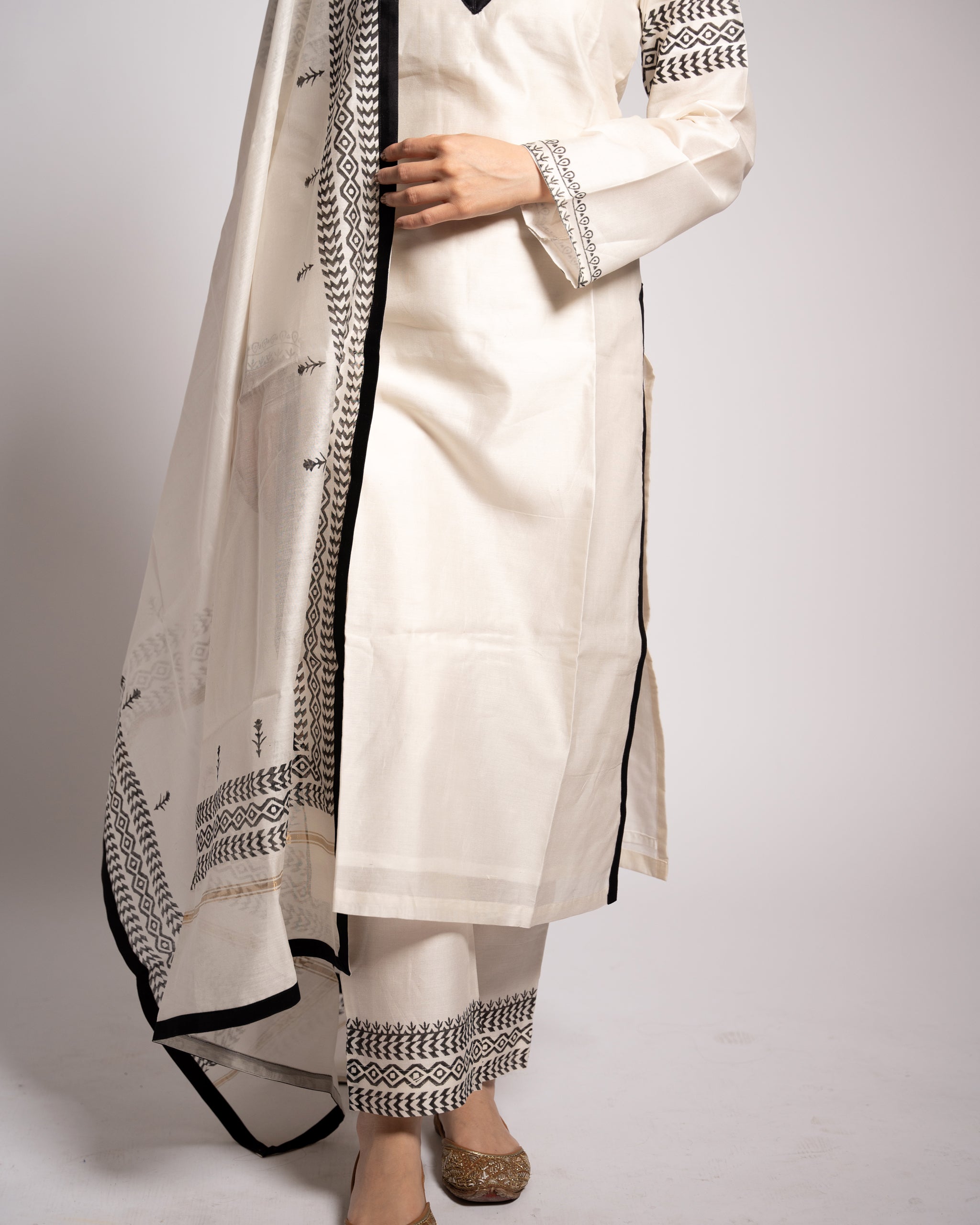 White Chanderi Kurta Set with Lace Trim