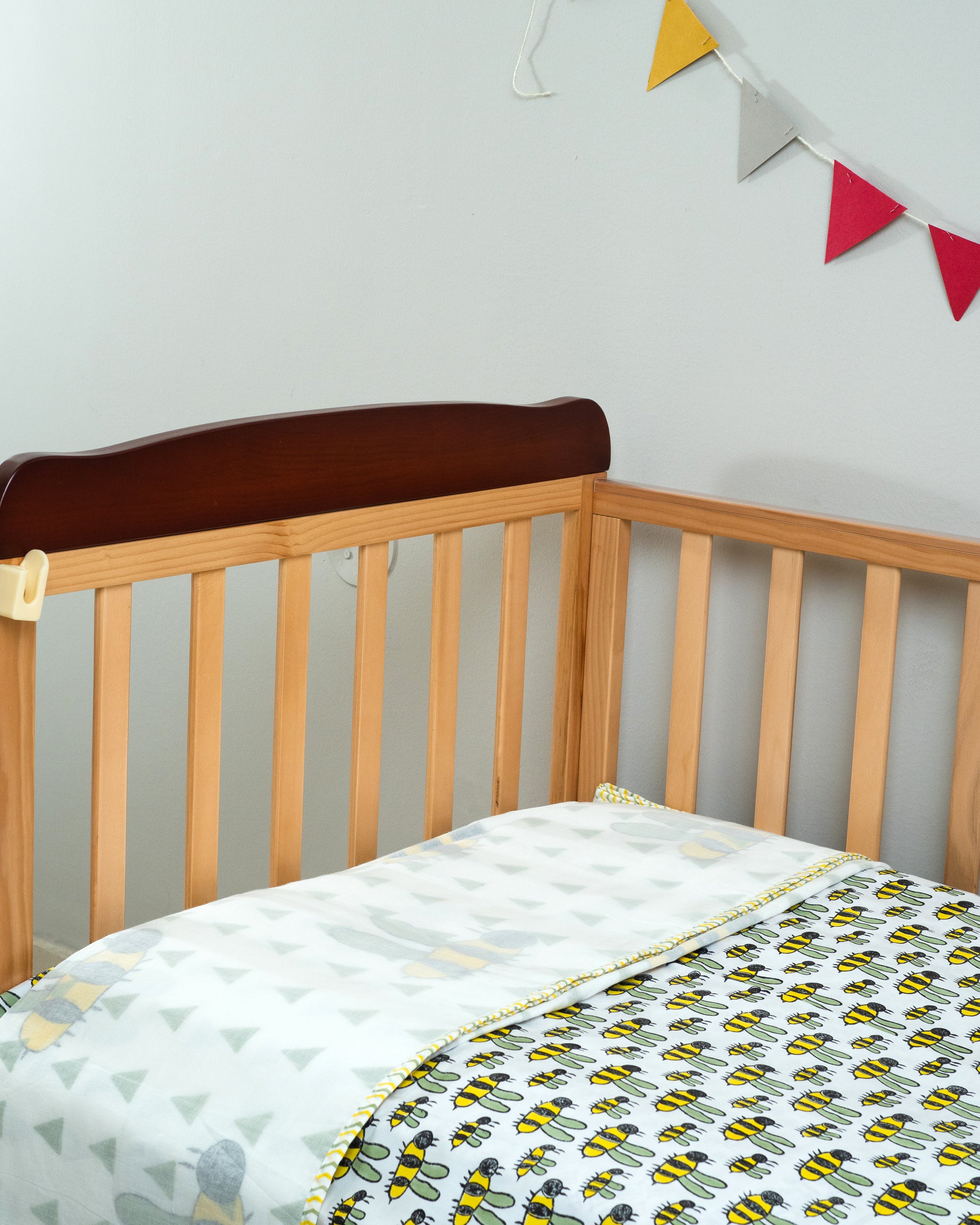 Buzzing Honey Bee Dohar