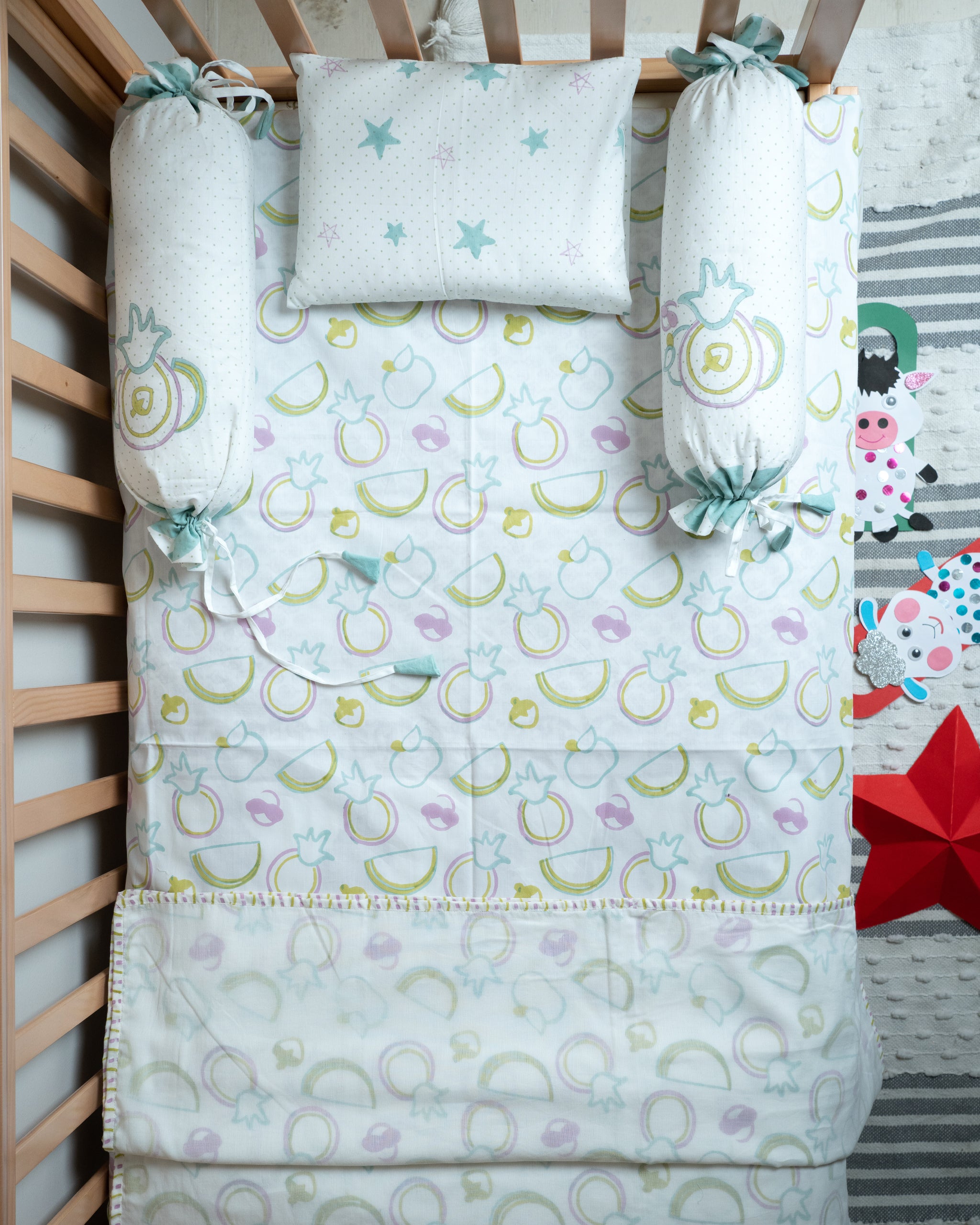 Orchard Fruit Print Dohar