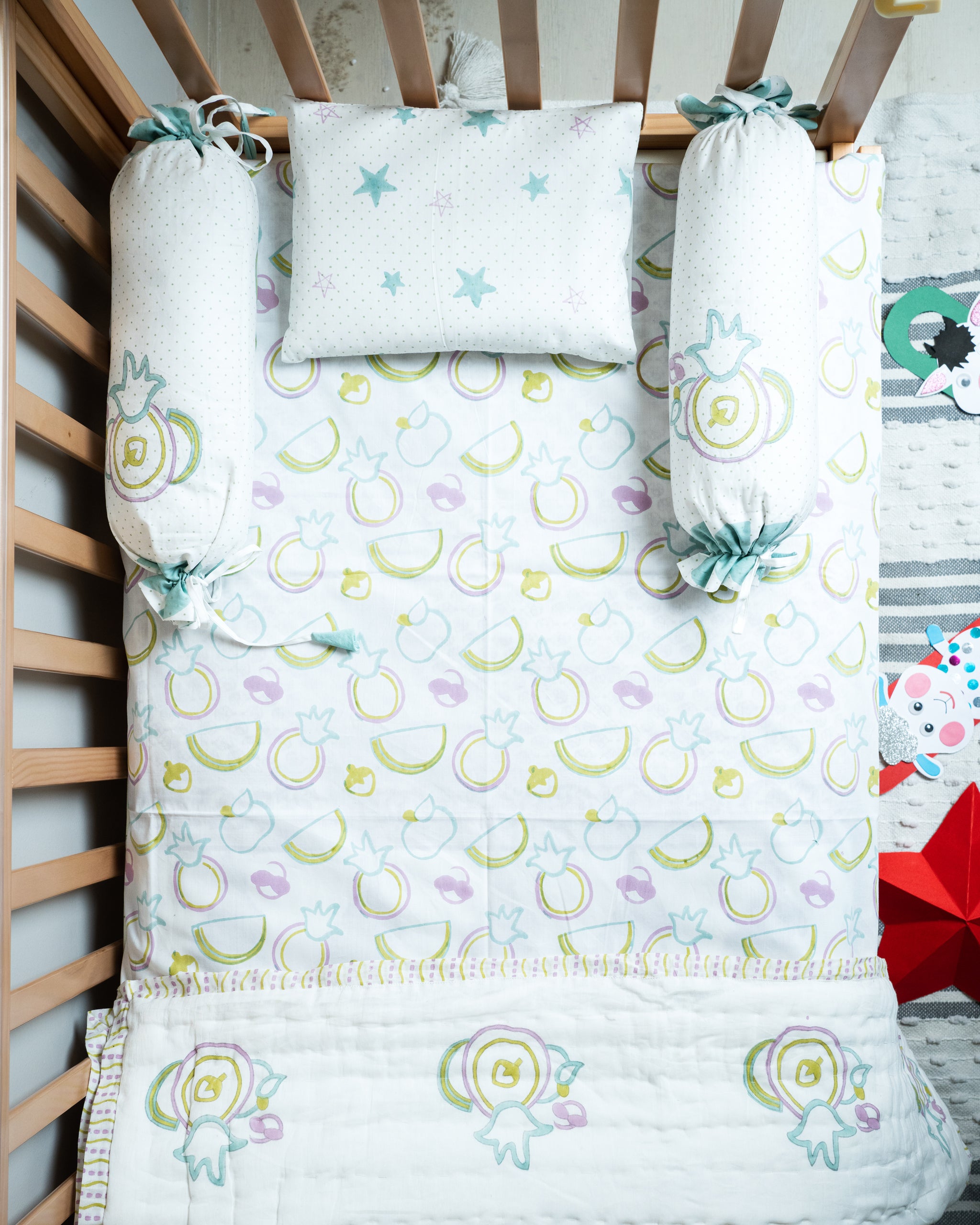 Harvest Fruit Print Quilt